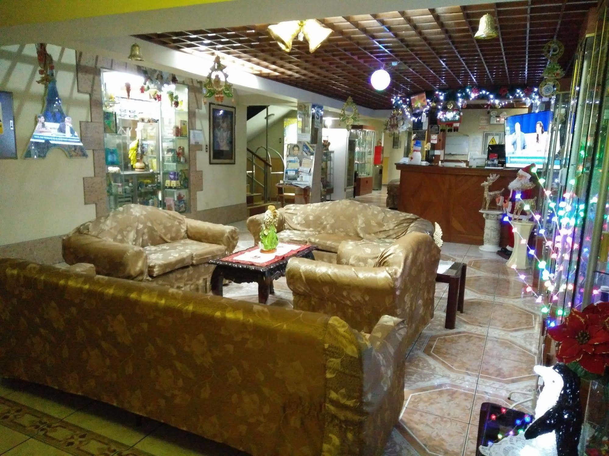 Hotel Panamericano リマ エクステリア 写真