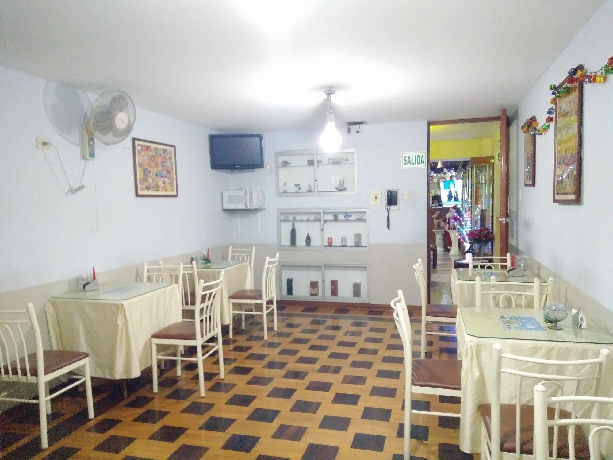 Hotel Panamericano リマ エクステリア 写真