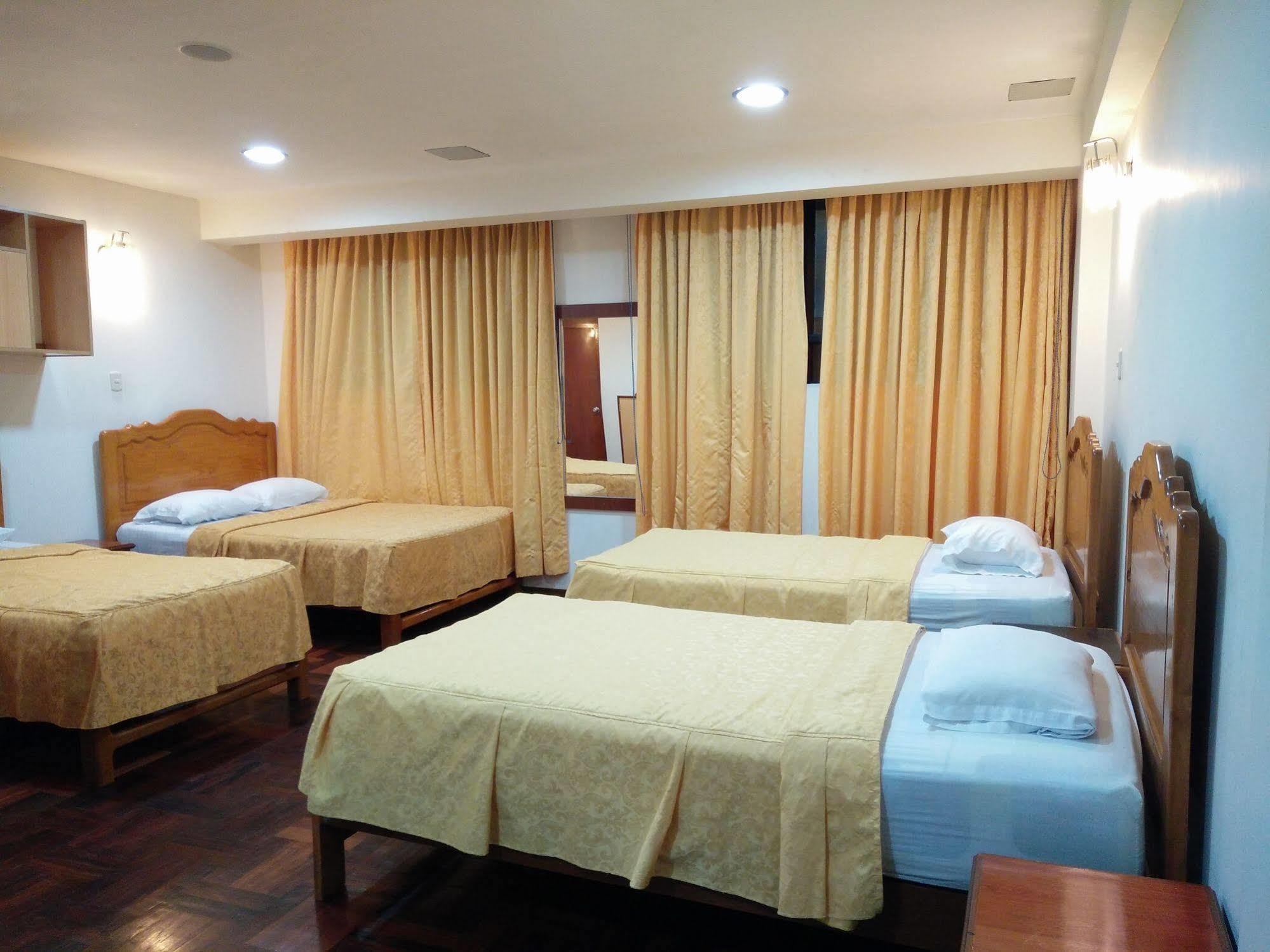 Hotel Panamericano リマ エクステリア 写真