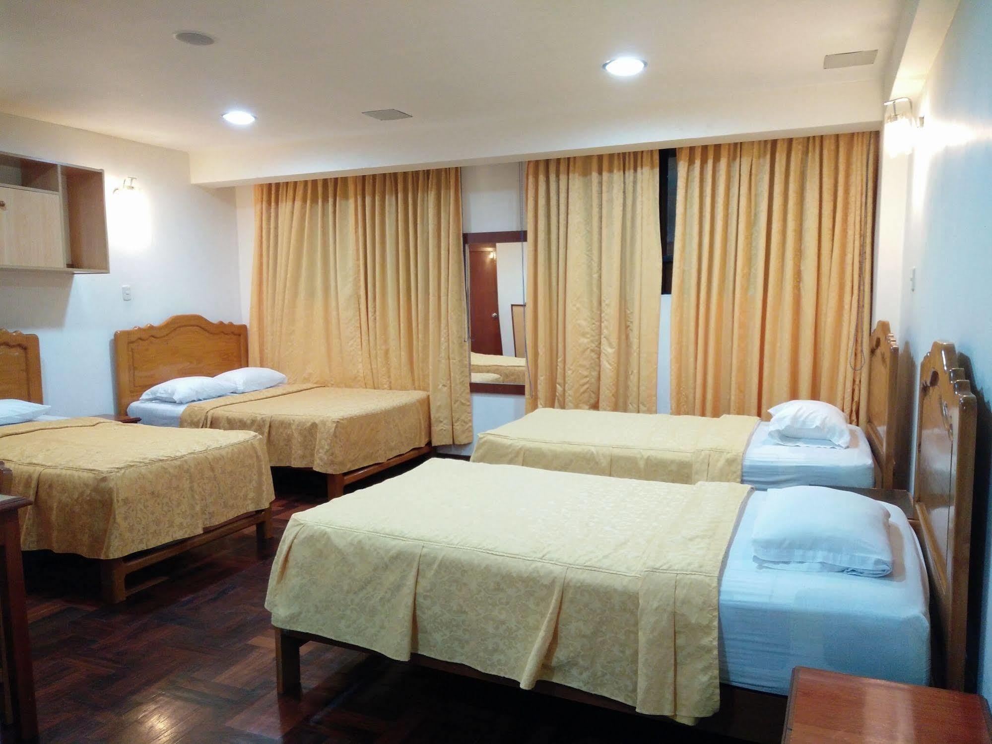 Hotel Panamericano リマ エクステリア 写真