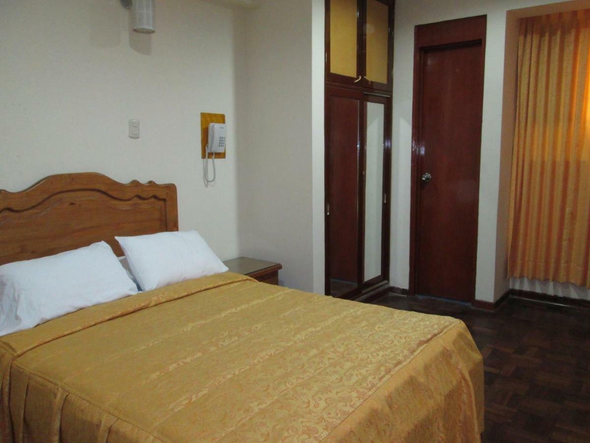 Hotel Panamericano リマ エクステリア 写真