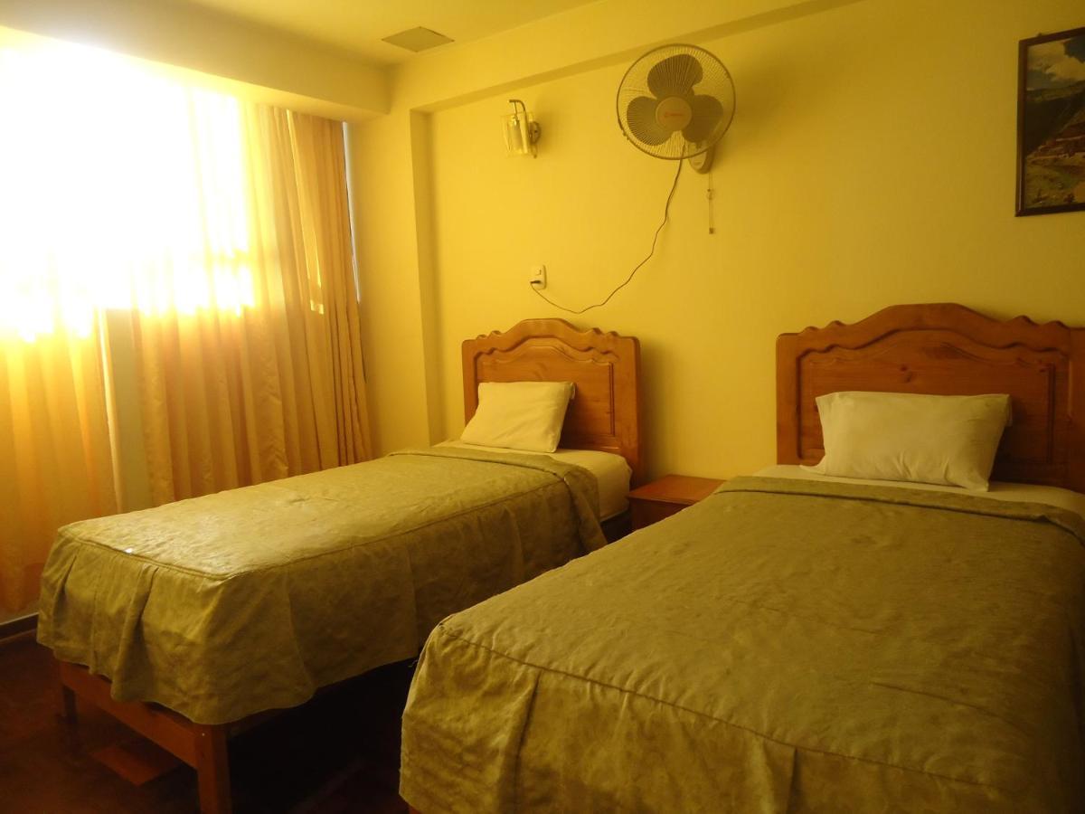 Hotel Panamericano リマ エクステリア 写真