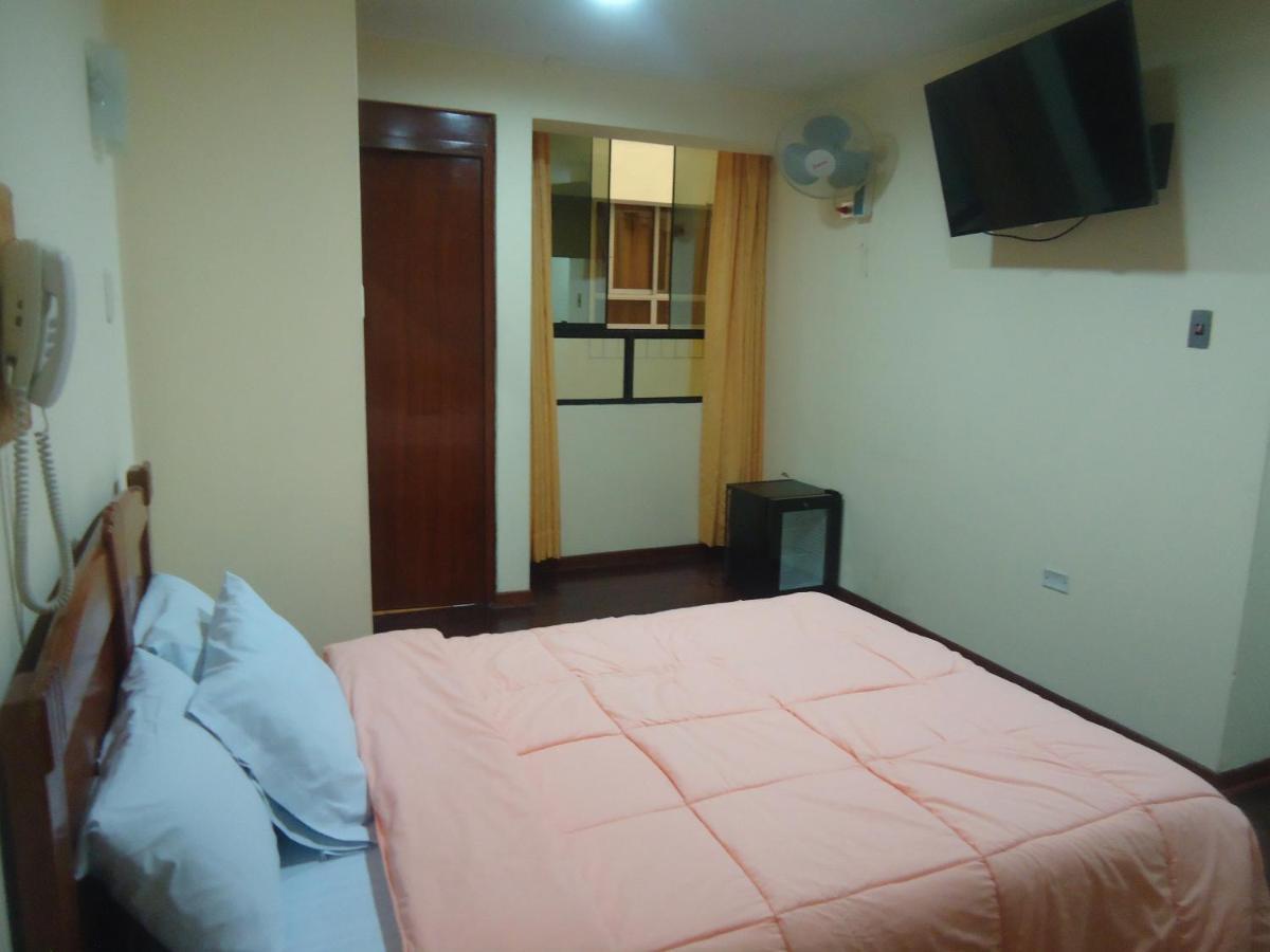 Hotel Panamericano リマ エクステリア 写真